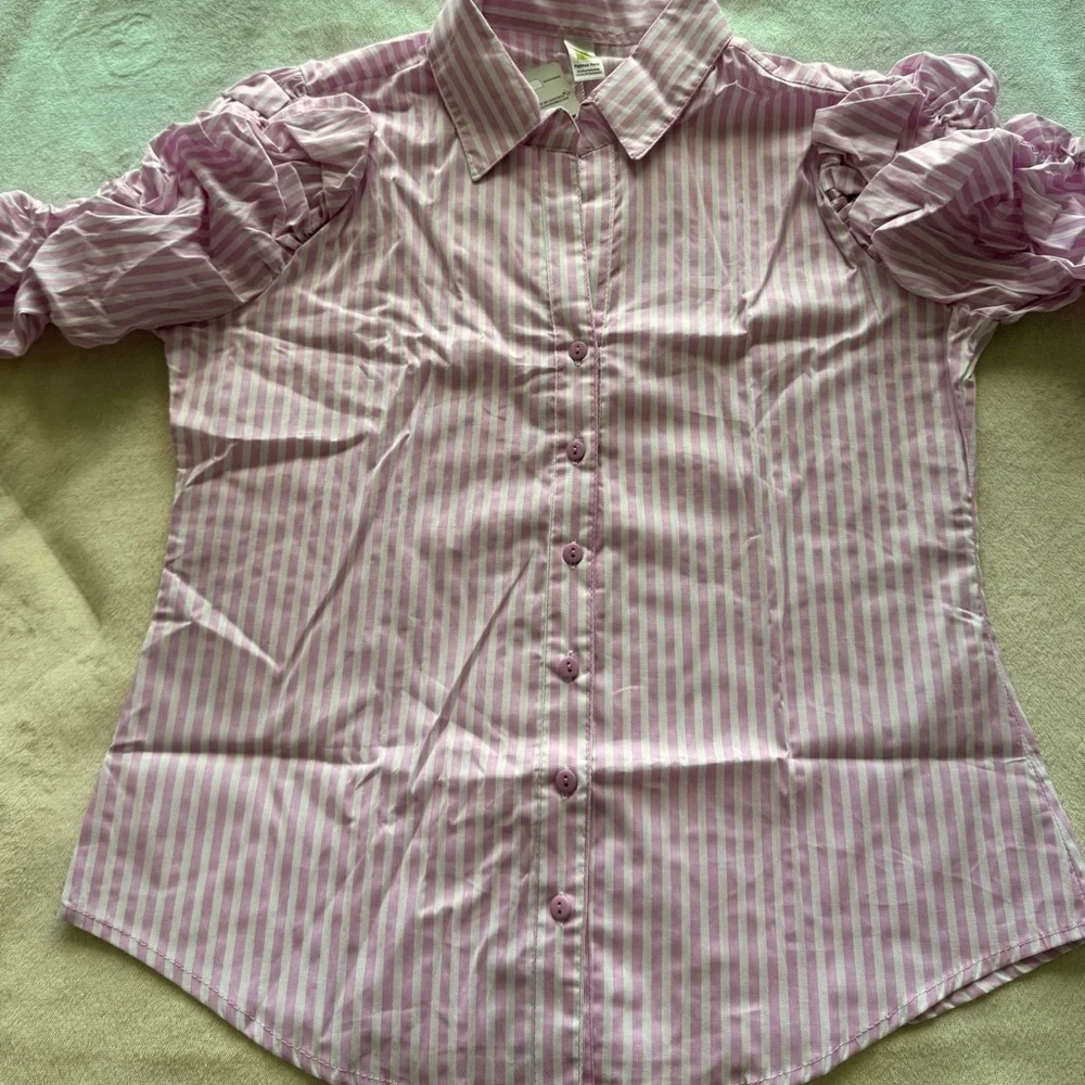 NWT 🇨🇴 Pink Striped Women's Top
Colombian Clothes - Picture 8 of 9
